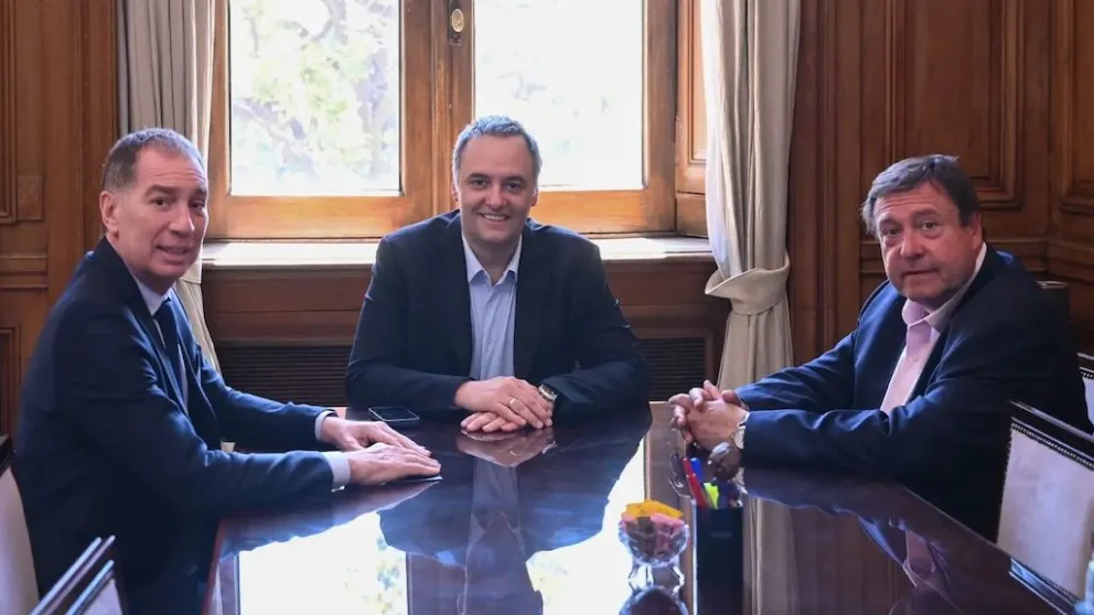 Santilli, Adorni y Weretilneck 