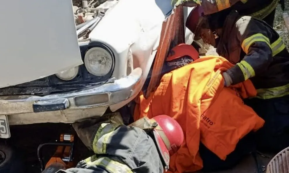 Bomberos de Río Colorado en acción 