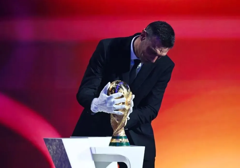 Scaloni con la Copa del Mundo 