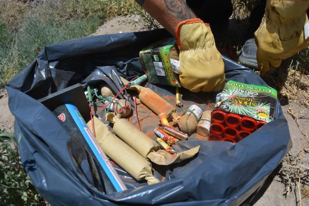 Pirotecnia en Río Colorado 