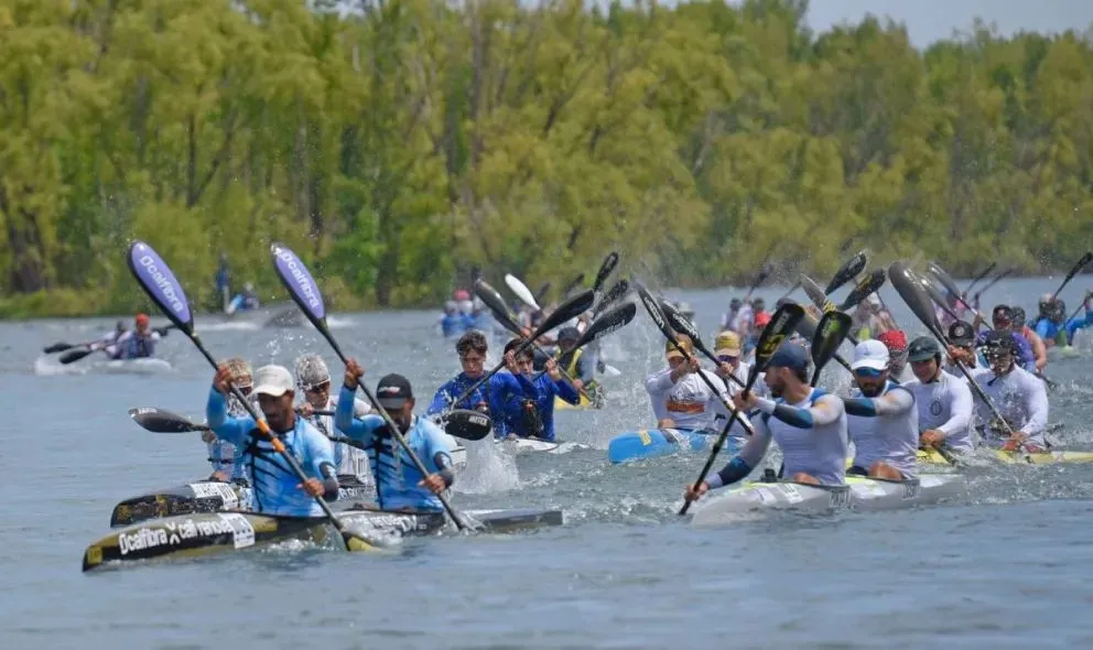 Los palistas aprovecharán a recuperar energías de cara a la segunda parte de la competencia.