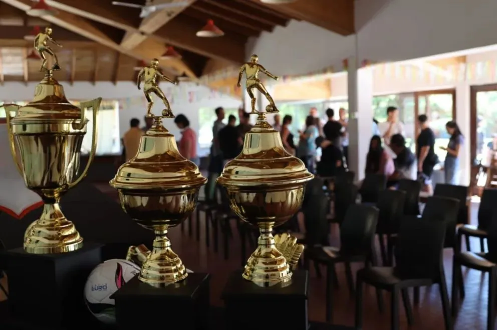 La presentación se realizó este mediodía en el complejo Pablo Verani del Deportivo Roca. Foto: Tania Domenicucci - ANR