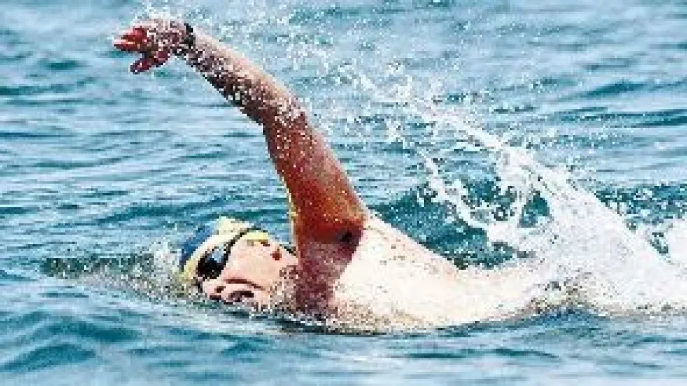 El mejor de nadador de aguas abiertas cruzará el Nahuel HuapiCrédito: Gobierno de Río Negro