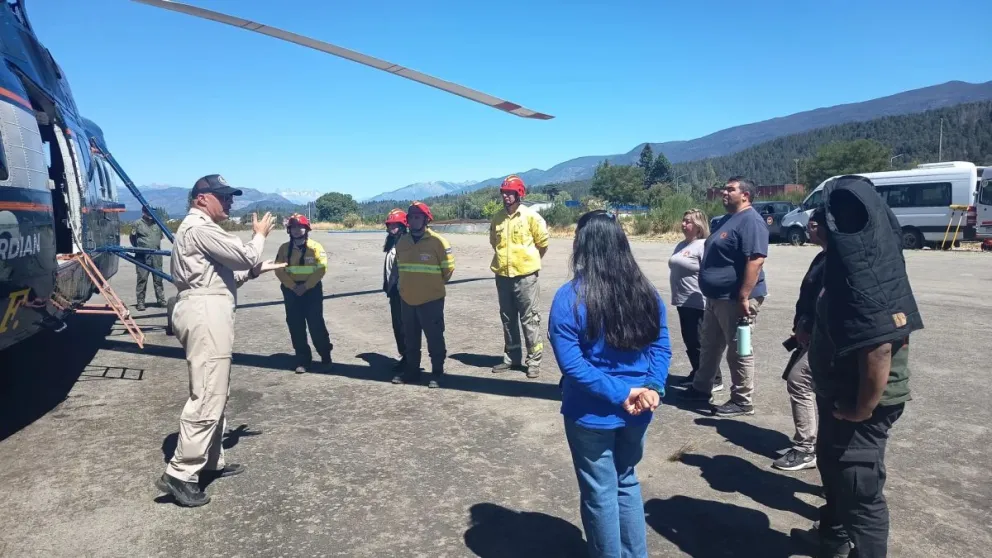 Se brindaron pautas de actuación ante aterrizajes de emergencia o eventuales incidentes