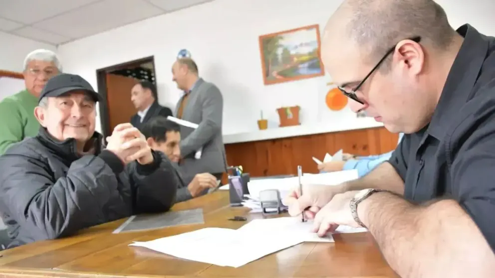 Río Negro abona una nueva cuota de la reparación histórica.