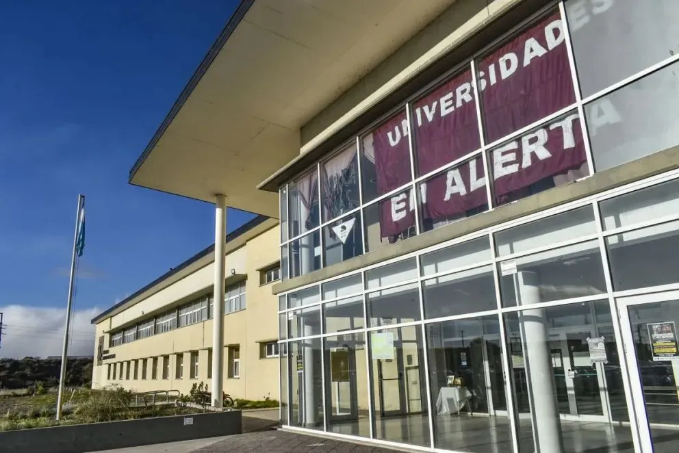 Recomendaron no responder y marcar como “Spam” o “Phishing” los correos. 