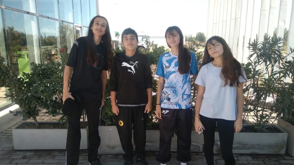 Los jóvenes de Luis Beltrán integran la preselección provincial que busca definir las duplas rionegrinas para la competencia patagónica.