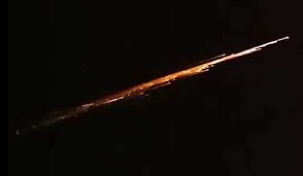 El objeto que se desintegró en la atmósfera sobre Río Negro fue una etapa de un cohete chino.