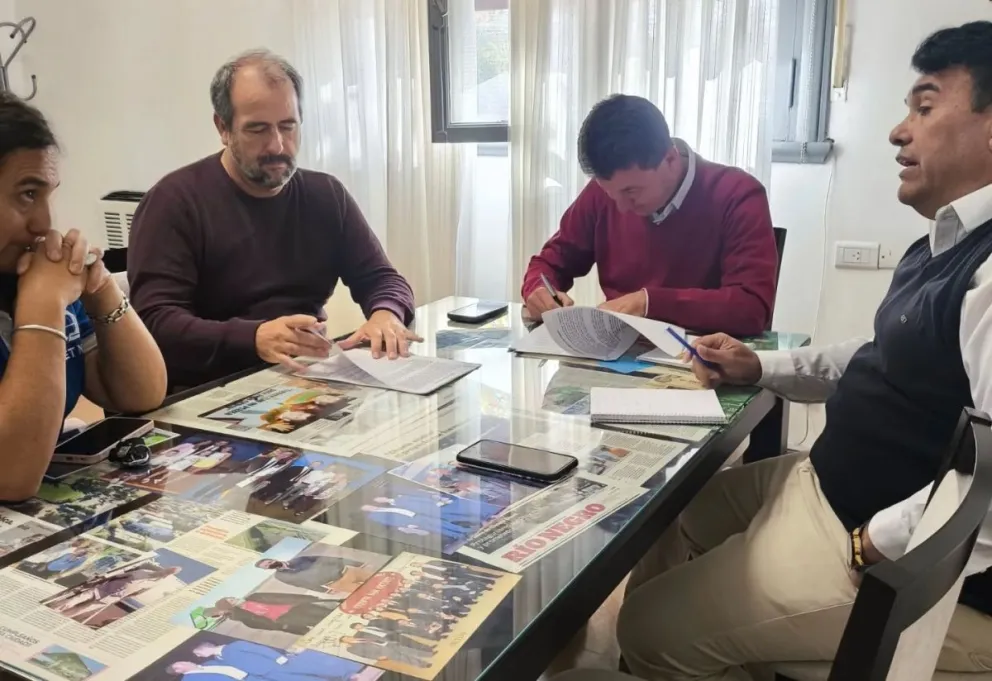 El convenio refuerza el vínculo entre educación y municipio, promoviendo prácticas reales para estudiantes del CET 13.