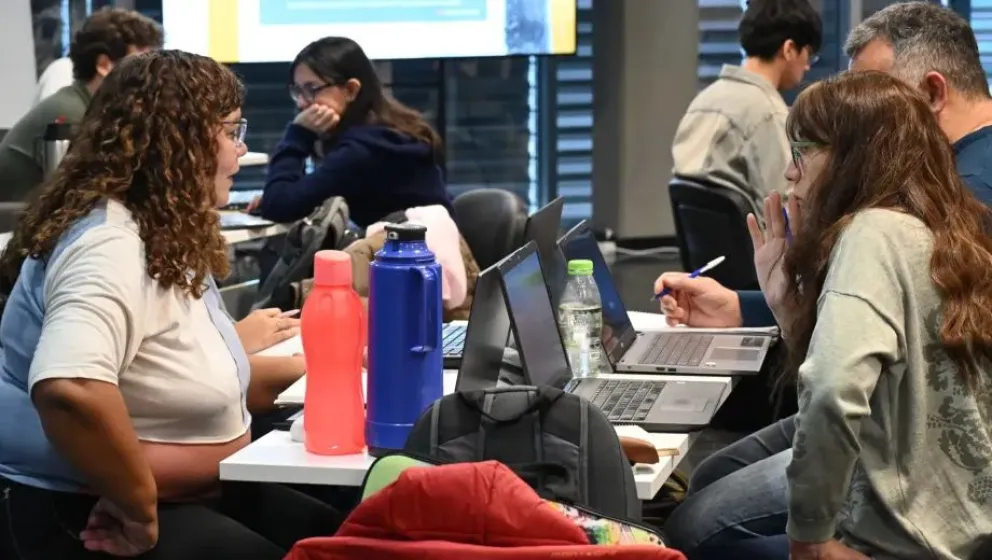 La diplomatura gratuita en programación y datos despierta gran interés en toda la provincia.