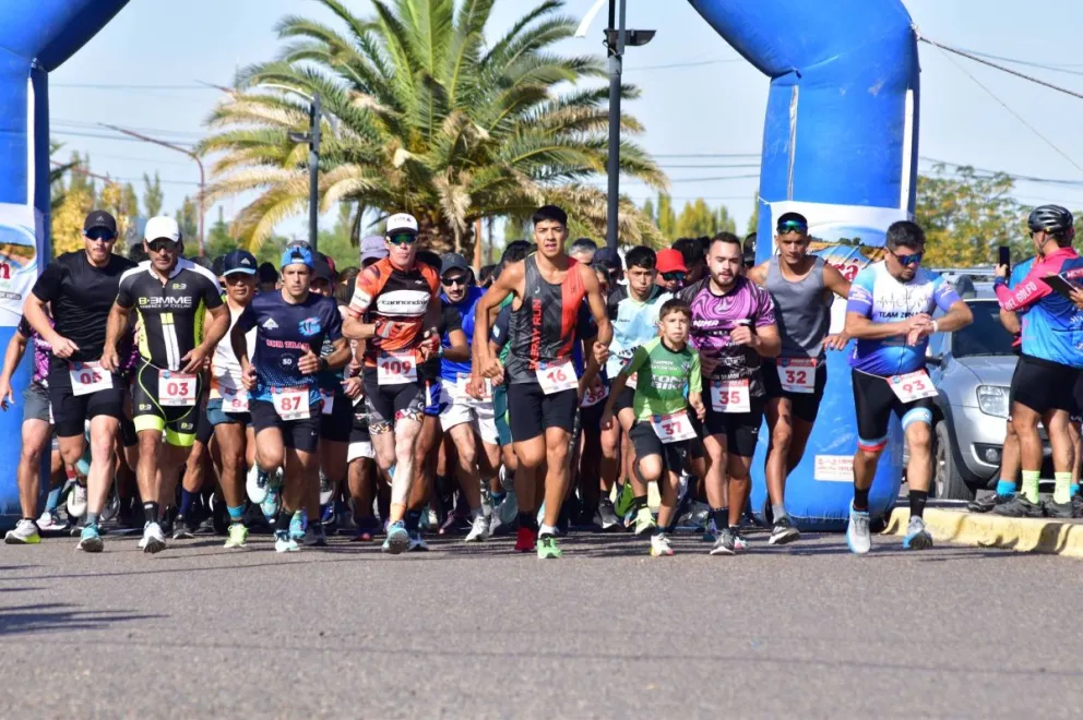 Atletas de toda la región participaron del Duatlón “Dragón Gales”, que volvió a convocar a un gran número de competidores en Luis Beltrán.