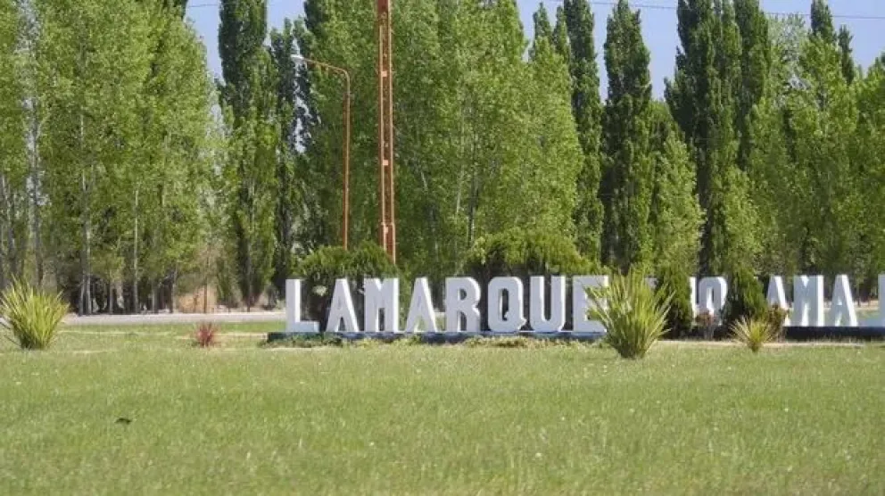 Lamarque impulsa talleres culturales y deportivos en distintos barrios para fomentar la participación comunitaria.