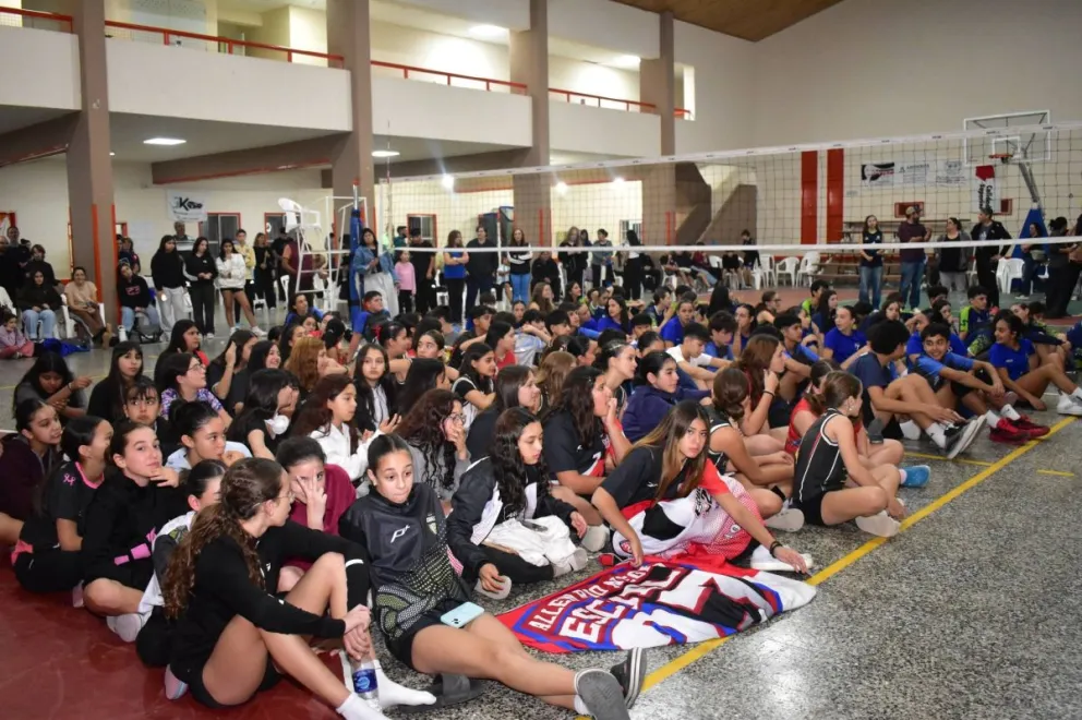 Equipos de toda la provincia participaron del Clasificatorio Sub-14 en Luis Beltrán y Lamarque.