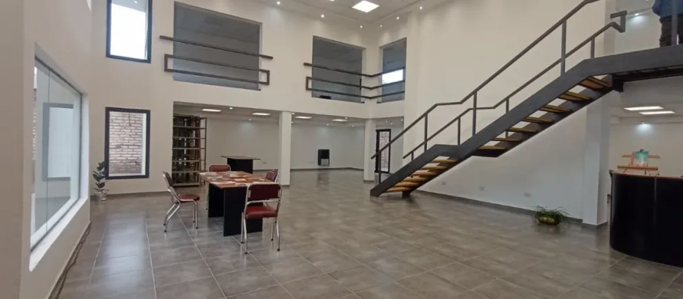 El nuevo edificio de la Biblioteca Popular fue construido con recursos municipales y representa una obra histórica para Lamarque. Foto: gentileza.