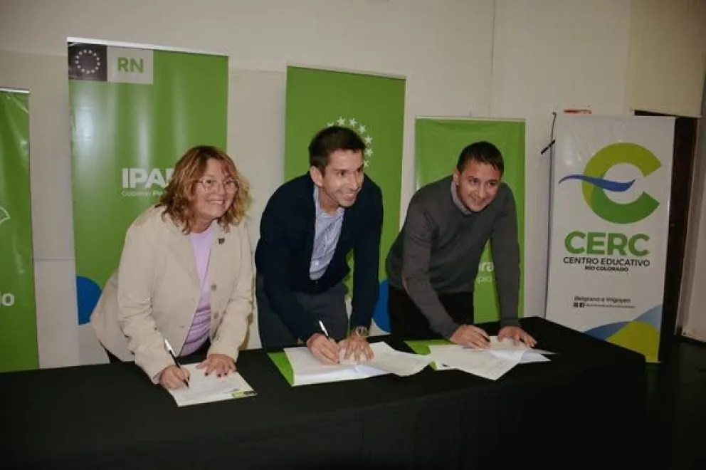 El Centro Educativo Río Colorado incorporó nuevas herramientas tecnológicas y fortaleció su trabajo conjunto con instituciones educativas y organismos provinciales. Foto: gentileza.