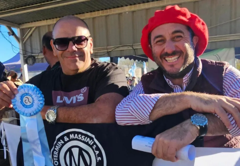 Productores de Río Negro y Chubut fueron reconocidos durante la tradicional jura realizada en la Fiesta Provincial del Ternero en Choele Choel. Foto: gentileza.