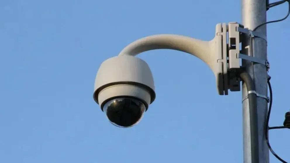 Río Colorado sumó cámaras con inteligencia artificial para reforzar el control vehicular y la prevención del delito en los accesos a la ciudad. Foto: archivo.