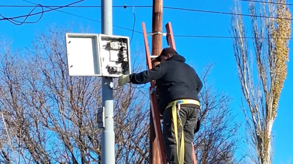 Avanza el anillo digital: instalaron cámaras con LPR en Valle Medio
Crédito: Gobierno de Río Negro