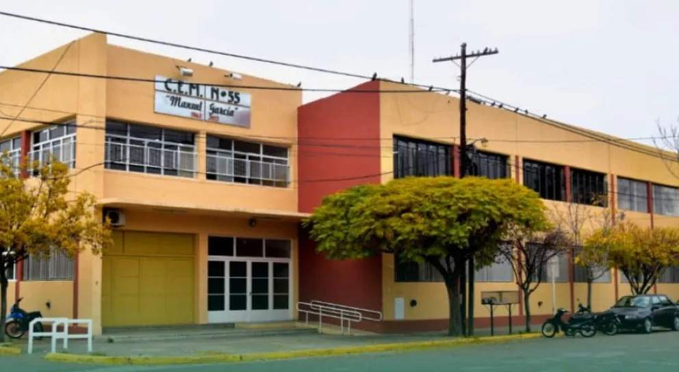 La ESRN 55 "Manuel García" de Luis Beltrán cumple 63 años de trayectoria, formando generaciones de estudiantes y fortaleciendo el desarrollo educativo de la comunidad. Foto: archivo.
