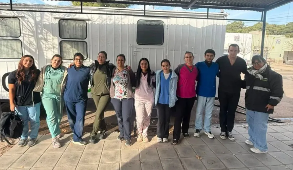 La jornada se realizó en el Club Almafuerte junto a la Universidad Nacional de Río Negro, en el marco del programa gratuito de castraciones que recorre distintos barrios de Choele Choel. Foto: gentileza.