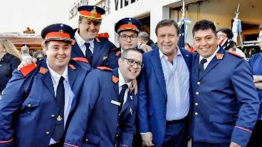 Weretilneck: “Los bomberos voluntarios son orgullo rionegrino”Crédito: Gobierno de Río Negro