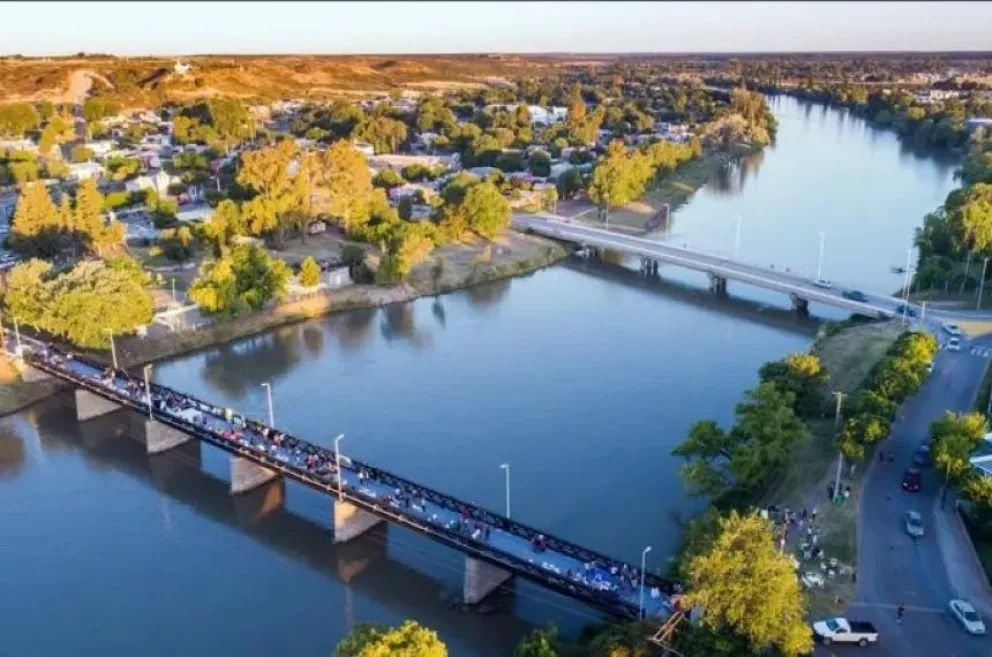 PROSERVI nació de una experiencia cotidiana y hoy busca facilitar el contacto entre vecinos y trabajadores independientes, promoviendo además el desarrollo de emprendimientos locales en Río Colorado. Foto: gentileza.