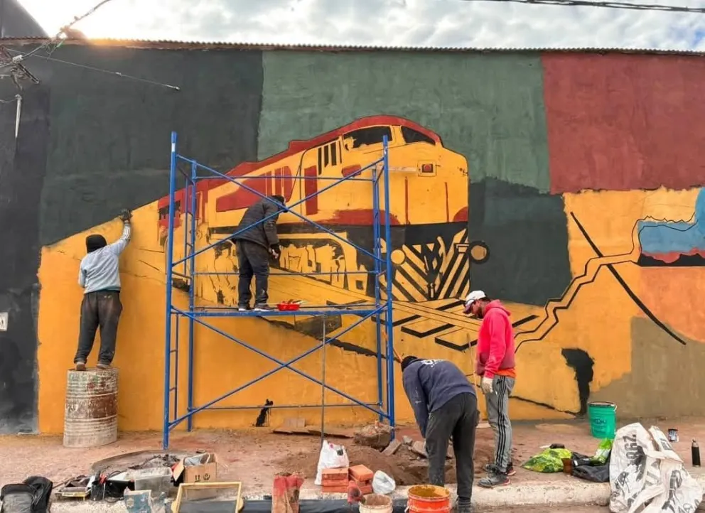 El mural realizado por Jorge Benítez será uno de los principales atractivos de los festejos por el 128° aniversario de Darwin y pasará a formar parte del patrimonio artístico y cultural de la localidad. Foto: gentileza.