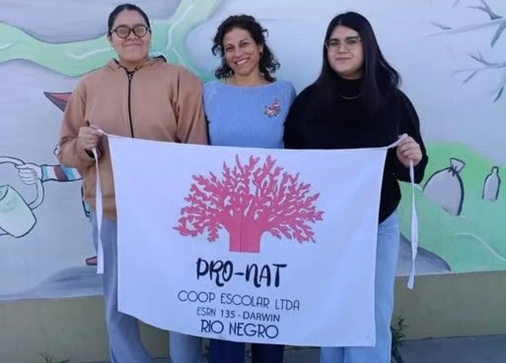 Las cooperativas escolares de la ESRN N° 135 de Darwin y del CET N° 29 de Luis Beltrán representarán al Valle Medio en el ENCASE 2026, que se desarrollará en San Luis del 2 al 4 de julio. Foto: Consejo Escolar Choele Choel.