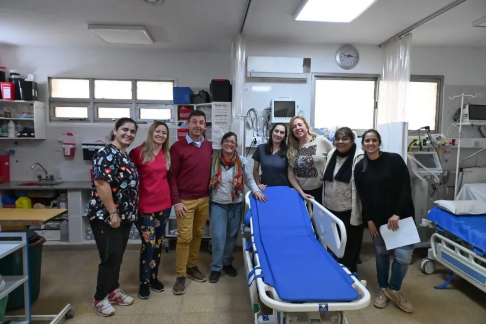 La entrega oficial se realizó en el día de ayer con presencia de las autoridades y personal del Hospital local y el intendente Diego Ramello. Foto: Municipalidad de Choele Choel. 