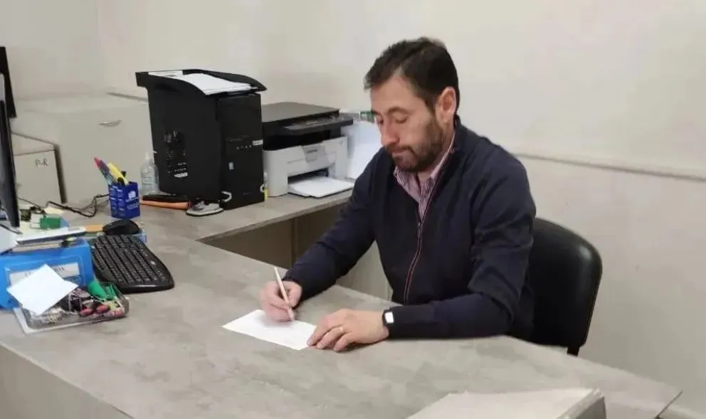 A través de un video, el suspendido jefe comunal apuntó duramente contra los concejales que impulsaron la medida. (Foto: archivo)