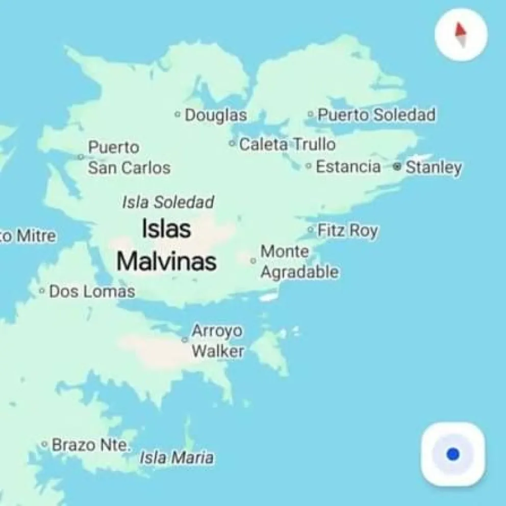 Google Maps no modificó recientemente el nombre de las Islas Malvinas: la plataforma adapta la denominación del archipiélago según el país desde el que se consulta, una política que mantiene desde hace años. Foto: captura Google Maps.
