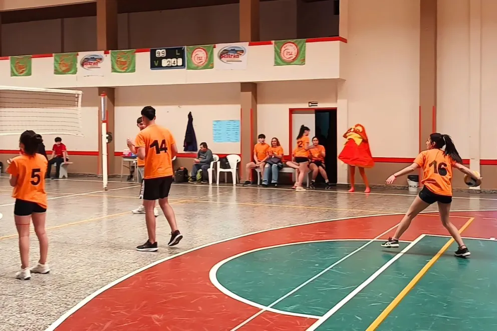 Los estudiantes de quinto y sexto año volverán a reunirse este sábado en una nueva fecha de los Juegos Estudiantiles Beltranenses. Foto: archivo.