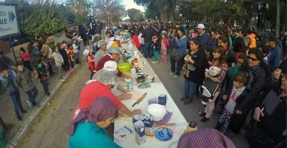 La Expo Valle Medio Emprende celebrará este año su décima edición en Lamarque y sumará la tradicional Fiesta de la Torta Frita como una de sus principales novedades. Foto: gentileza.