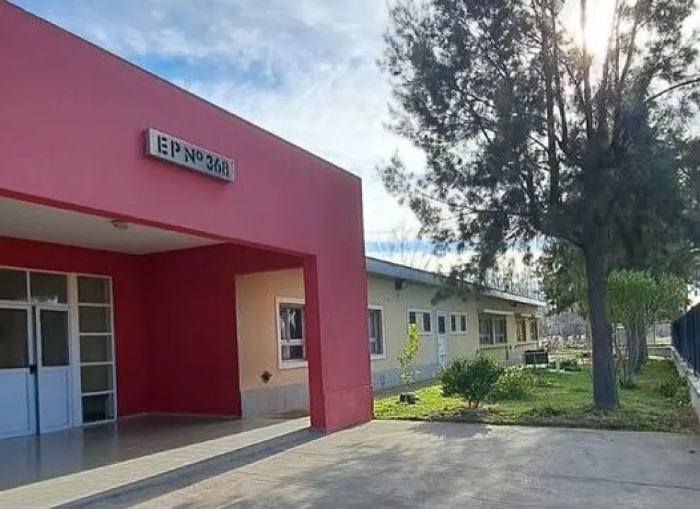 La Escuela Primaria N° 368 de Lamarque desarrolla durante agosto distintas actividades recreativas y una rifa solidaria por el Mes de las Infancias. Foto: gentileza.