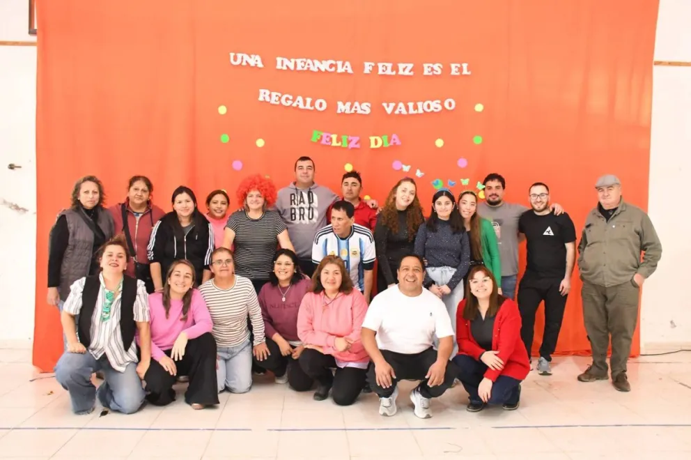 El domingo se festejo con gran particiapción el día de niño en la localidad de Pomona. Foto: gentileza.