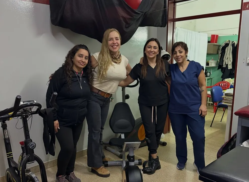 La Cooperadora del Hospital de Choele Choel entregó nuevos elementos destinados al servicio de Kinesiología. Foto: gentileza.