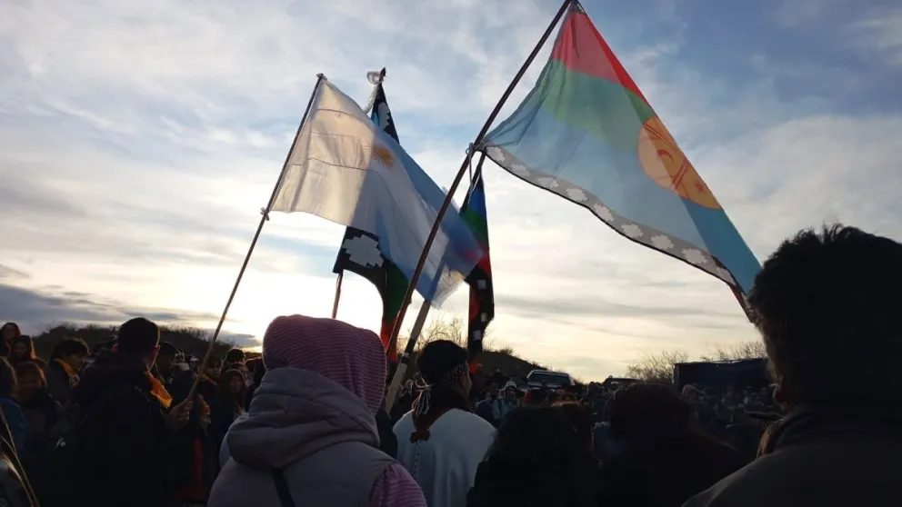 El lonco Ñancufil brindó un mensaje de reivindicación cultural durante la 58ª ceremonia en homenaje a los ancestros y llamó a construir una sociedad basada en el respeto y libre de discriminación. Foto: gentileza.