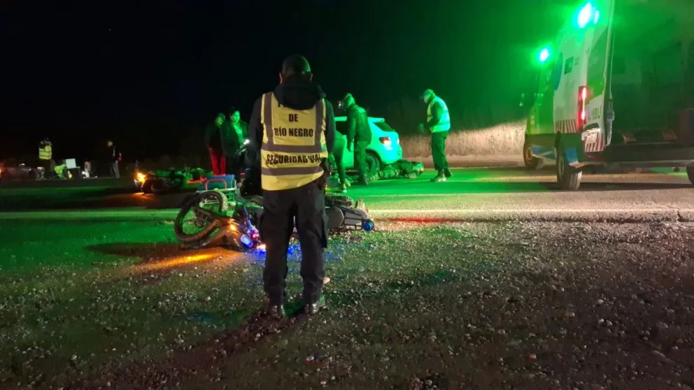 El siniestro ocurrió durante las primeras horas de este domingo sobre la Ruta Nacional 22, en el acceso a Chimpay. Foto: gentileza.