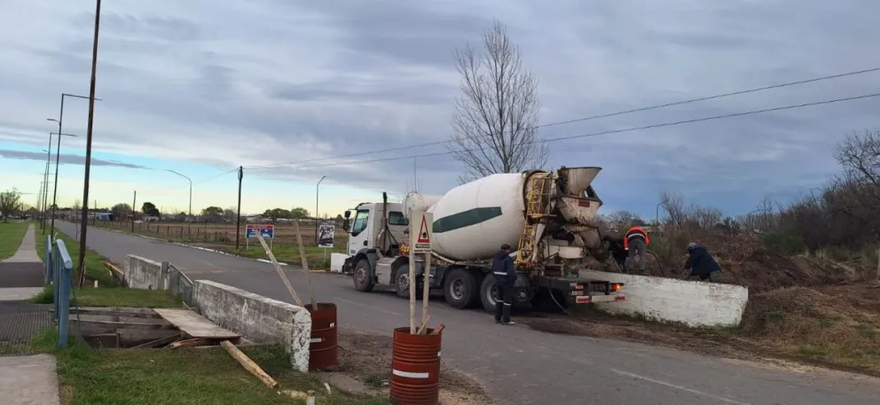 El llenado de los canales avanza progresivamente en distintas localidades del Valle Medio, mientras continúan las obras necesarias para garantizar el funcionamiento del sistema de riego. Foto: gentileza.