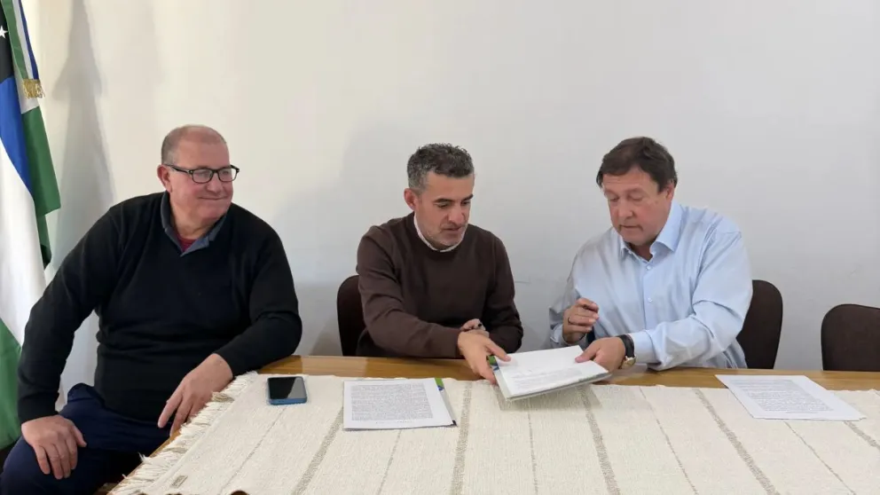 Infraestructura lumínica y deportiva para Belisle
Crédito: Gobierno de Rio Negro
