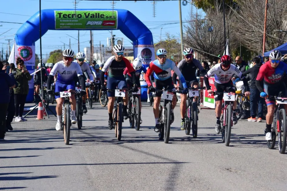 La quinta edición de la Vuelta a Beltrán reunió a cerca de 118 ciclistas y volvió a recorrer distintos sectores urbanos de la localidad. Foto: gentileza.