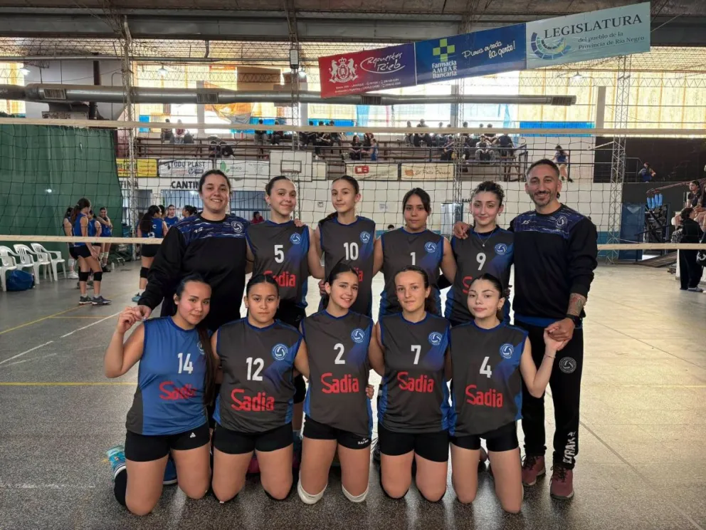 El torneo organizado por el Club Atlético Lamarque reunió a numerosos equipos y familias durante un intenso fin de semana de vóley. Foto: gentileza.