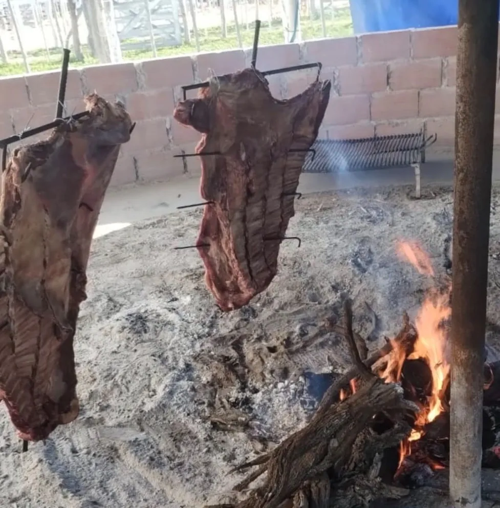 Lo recaudado en la cantina será destinado a insumos para la Universidad. Foto: gentileza. 