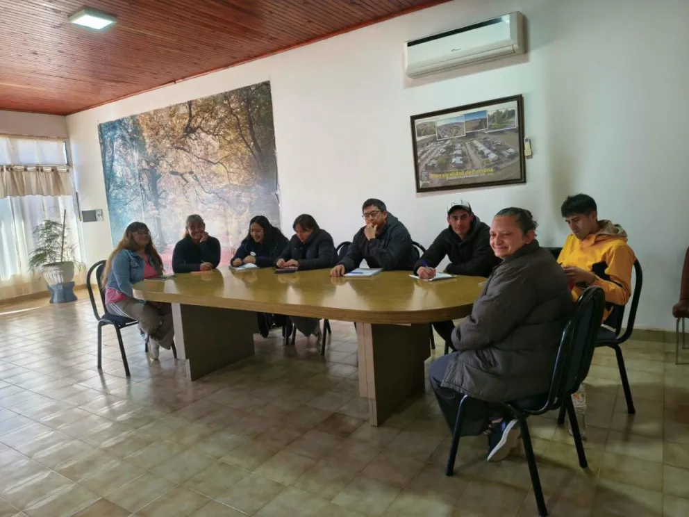 La capacitación se realizó durante dos jornadas en Pomona y estuvo destinada a quienes necesitan obtener el Carnet de Manipulador de Alimentos. Foto: gentileza.