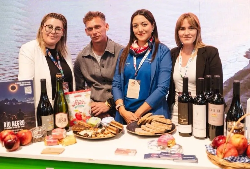 Choele Choel participa de la Feria Internacional de Turismo con sus productos regionales y promociona la II Fiesta Nacional del Folklore y la Familia como uno de sus principales atractivos para diciembre. Foto: gentileza.