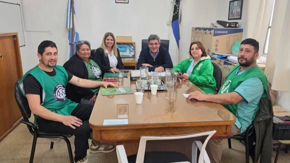 Mariela Rodríguez, secretaria general de ATE Valle Medio, confirmó que el gremio presentó un petitorio y espera abrir una nueva instancia de diálogo con la conducción del Hospital de Choele Choel. Foto: gentileza.