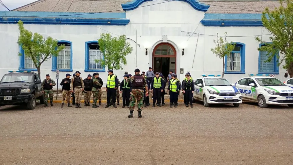 El operativo se extendió durante cinco horas en Choele Choel y dejó como resultado 16 motocicletas retenidas por infracciones vinculadas a la falta de documentación. Foto: gentileza.