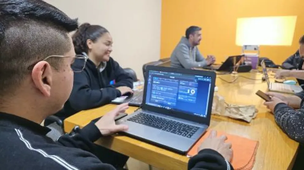 Río Negro ofrece herramientas fundamentales a vecinos y vecinas a través del programa Capacitarte.Crédito: Gobierno de Río Negro