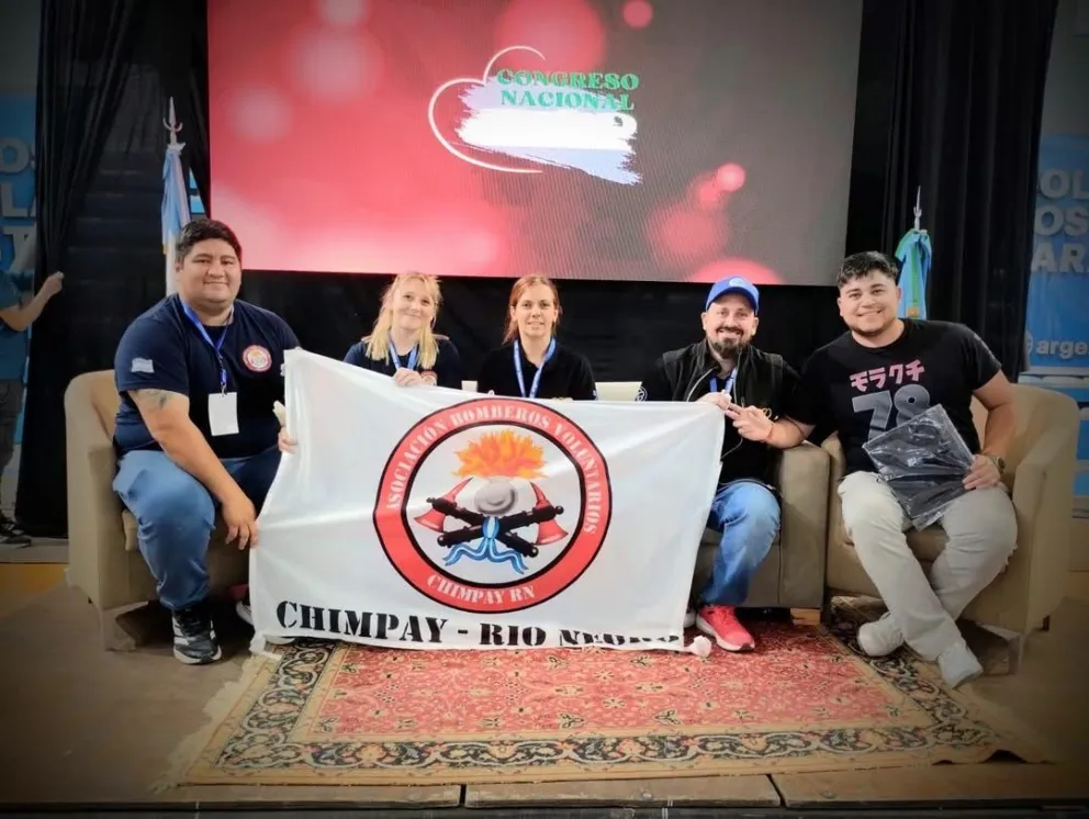 Integrantes de Bomberos Voluntarios de Chimpay participaron del segundo Congreso Nacional de Instructores de RCP, realizado en Trenque Lauquen. Foto: gentileza.