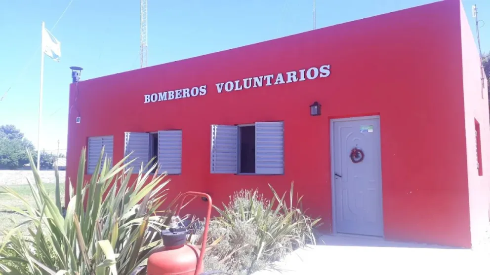 Bomberos Voluntarios de Coronel Belisle y la Fundación Sordos Comahue organizan dos jornadas de capacitación en Lengua de Señas Argentina para personal de emergencias, previstas para el 15 y 29 de octubre. Foto: gentileza.